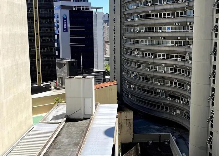 Apartamento De Dois Quartos No Centro